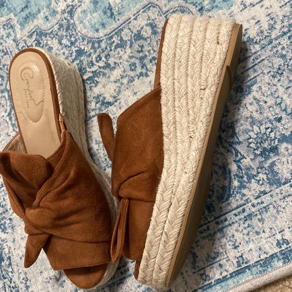 Womens heels - Picture 4 of 4